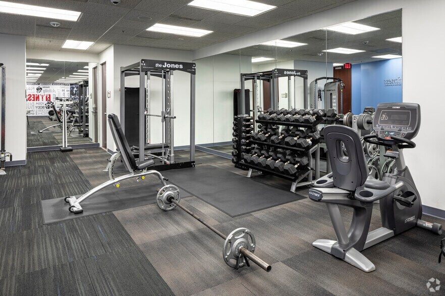 More Photos Of 3975 Fair Ridge Dr, Fairfax Office For Lease