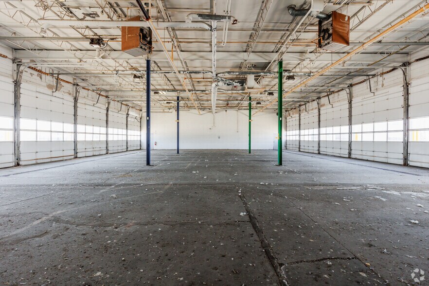 More Photos Of 4000 N Mannheim Rd, Franklin Park Auto Dealership For Sale
