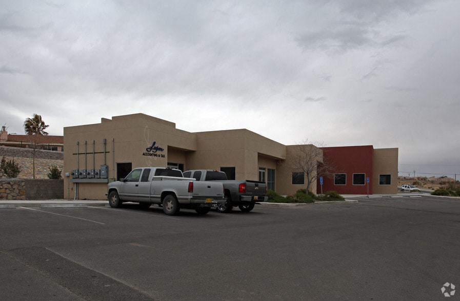 Primary Photo Of 3780 Foothills Rd, Las Cruces Medical For Lease