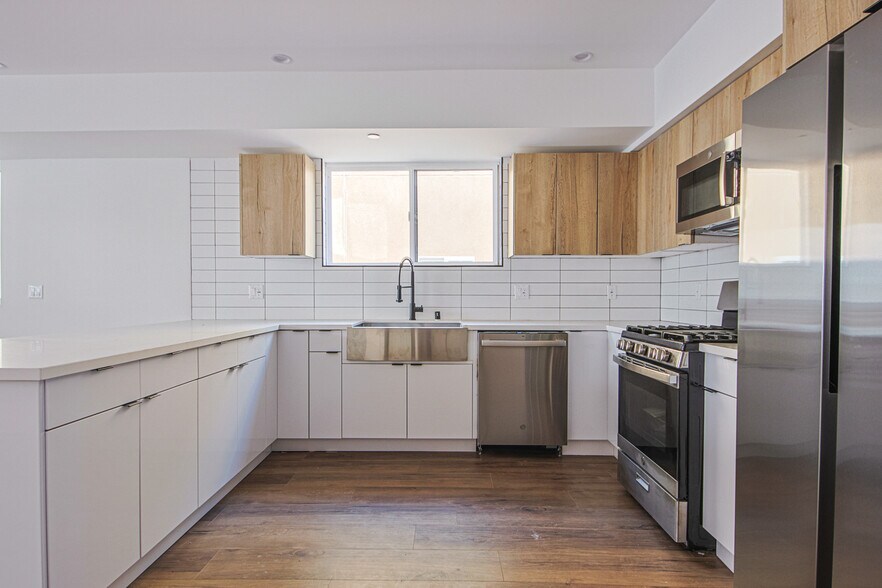 More Photos Of 6421 Troost Ave, North Hollywood Apartments For Sale