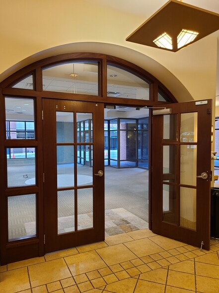 More Photos Of 262 Neil Ave, Columbus Medical For Lease