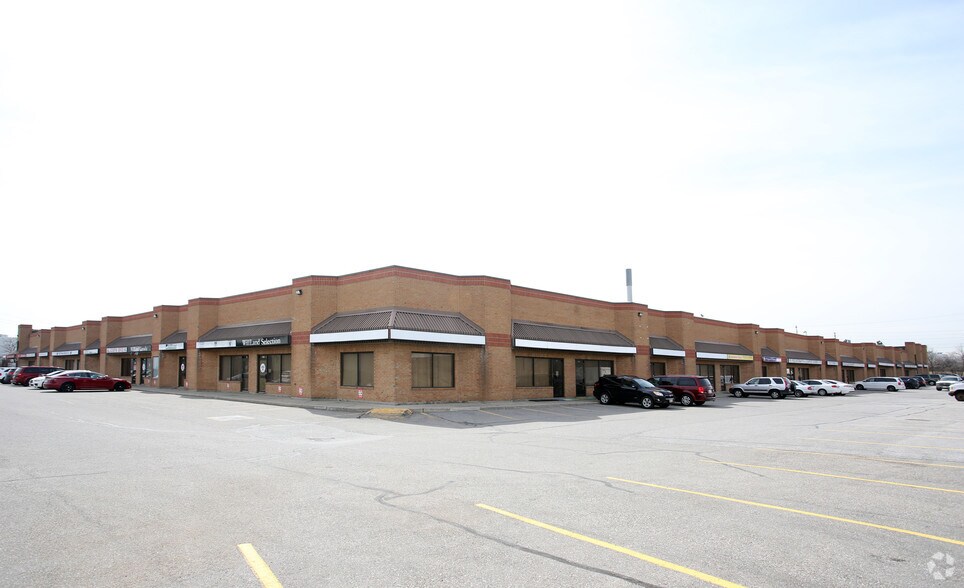 More Photos Of 18 Automatic Rd, Brampton Storefront For Lease