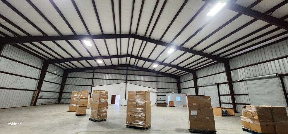More Photos Of 616 Rankin Cir N, Houston Warehouse For Lease