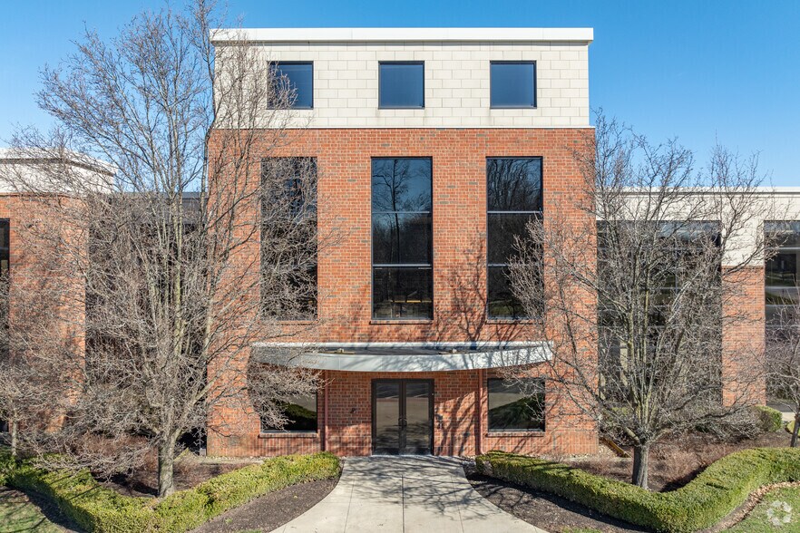 More Photos Of 28500 Clemens Rd, Westlake Office For Lease