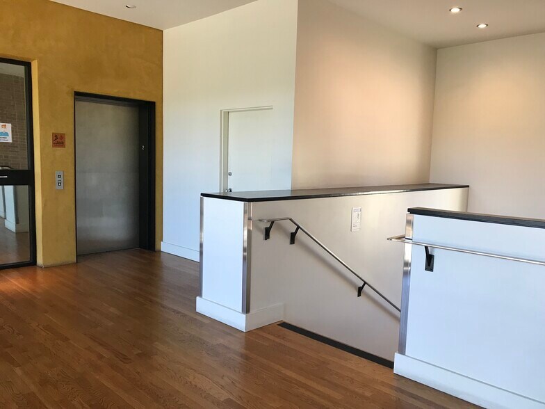 More Photos Of 2830-2850 7th St, Berkeley Medical For Lease