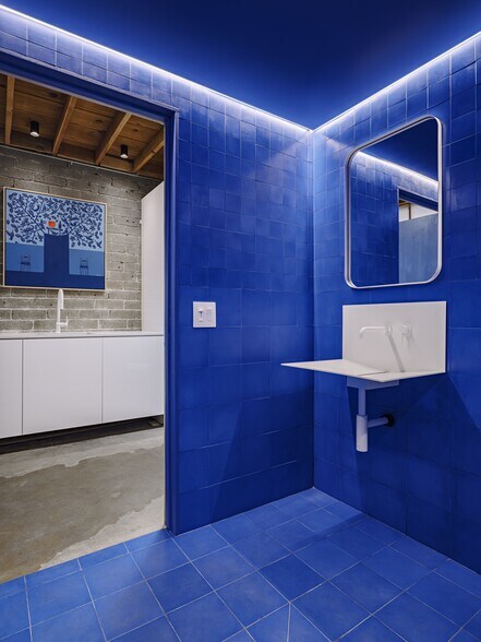 More Photos Of 340-342 E Dunlap Ave, Phoenix Loft Creative Space For Lease