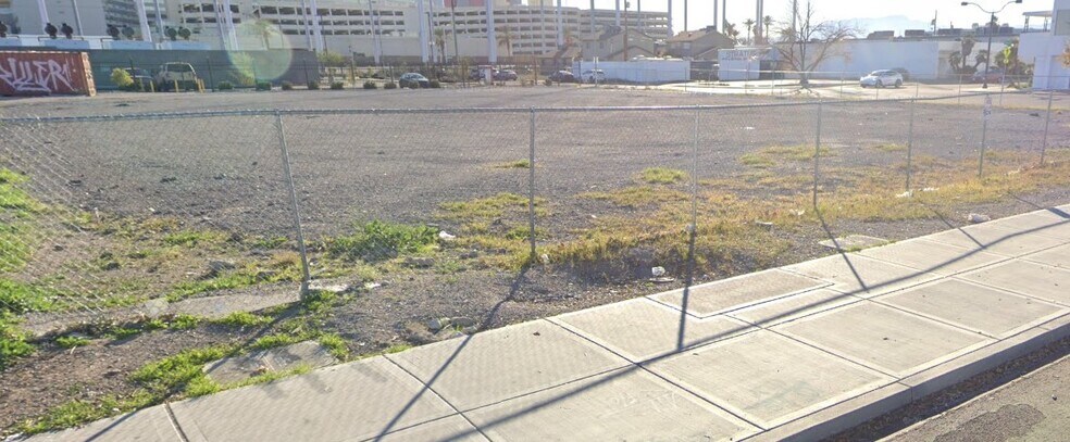 More Photos Of 90 W Oakey Blvd, Las Vegas Land For Sale