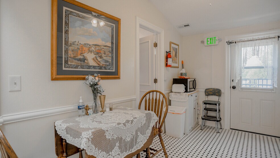 More Photos Of 118 S 300 W, Heber City Hospitality For Sale