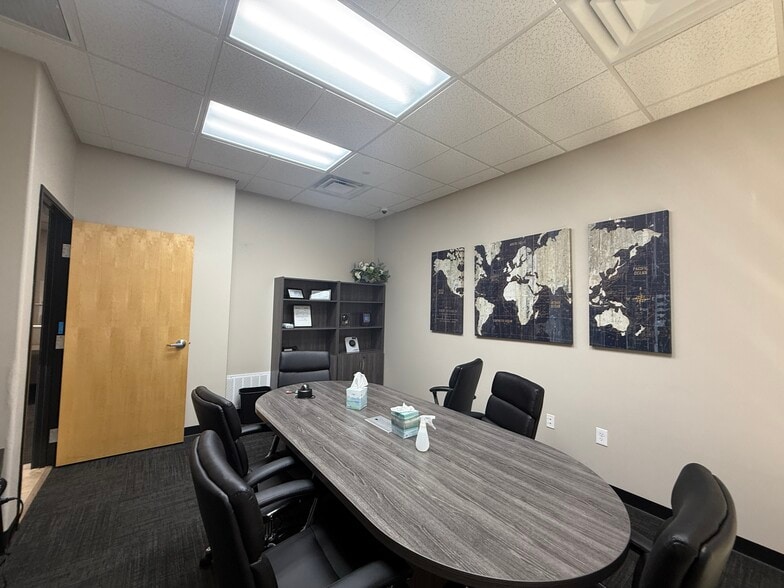 More Photos Of 2420 W Horizon Ridge Pky, Henderson Medical For Lease
