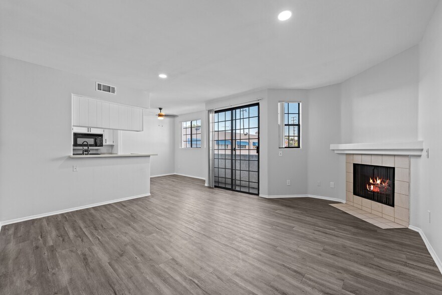 More Photos Of 520-526 N Hollywood Way, Burbank Apartments For Sale