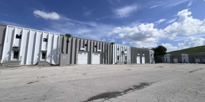 Primary Photo Of 9302-9398 NW 101st St, Medley Warehouse For Lease