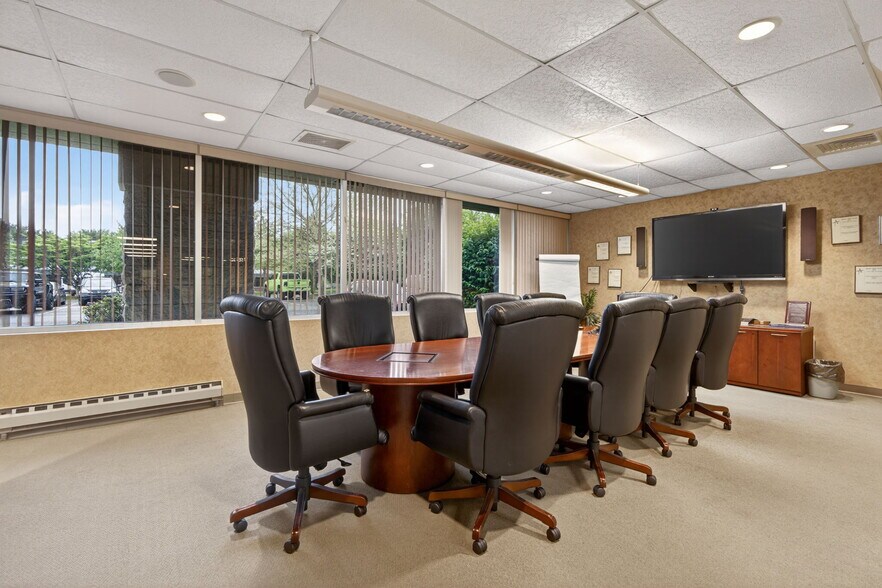 More Photos Of 3910 Adler Pl, Bethlehem Office For Sale