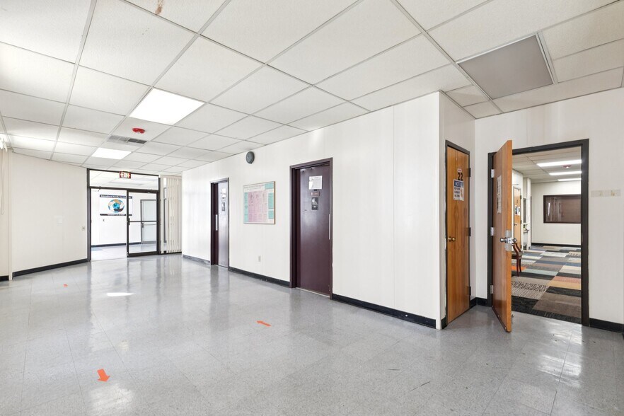 More Photos Of 4225-4231 Chestnut St, Philadelphia Medical For Sale