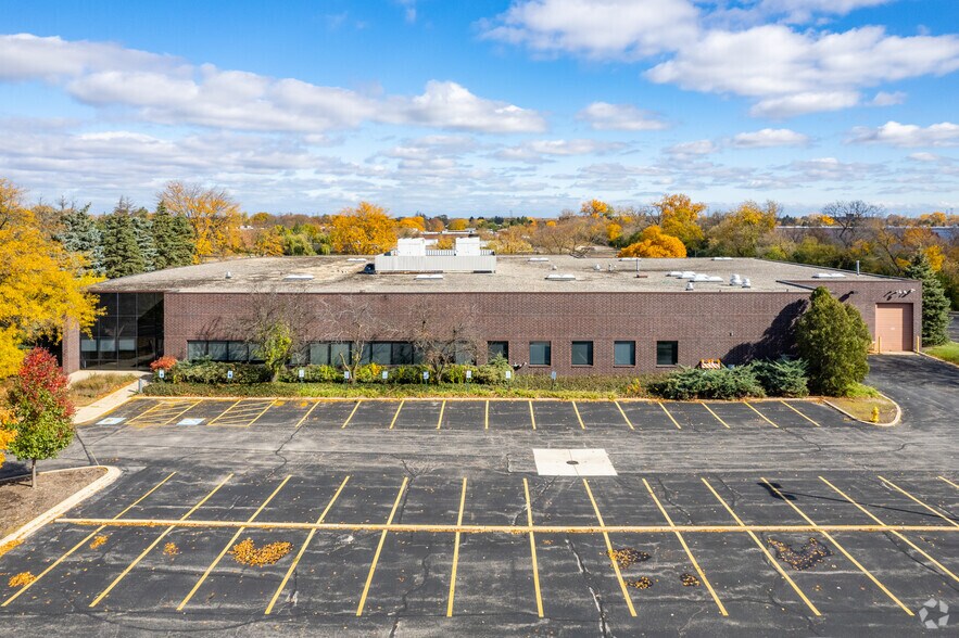 More Photos Of 585 Slawin Ct, Mount Prospect Research And Development For Lease