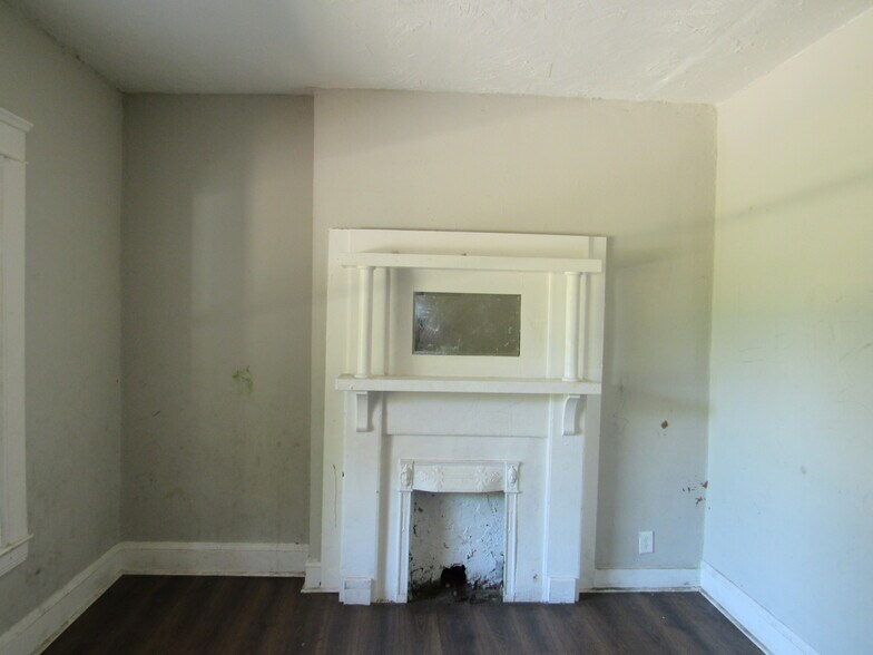 More Photos Of 932 Wheelock Rd, Cleveland Apartments For Sale