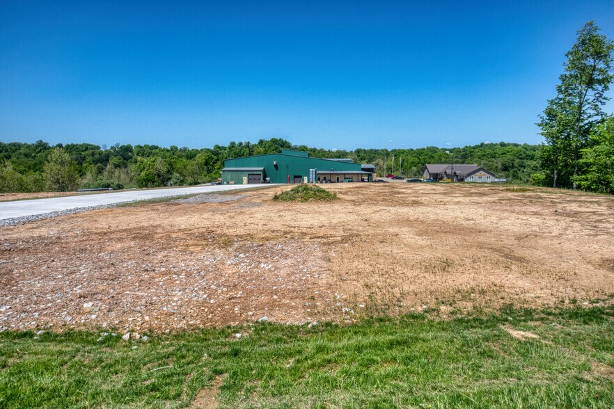 More Photos Of 192 Thunder Rd, Williamstown Land For Lease