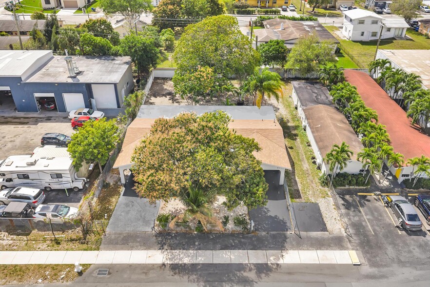 More Photos Of 2140-2160 NW 29th St, Oakland Park Apartments For Sale