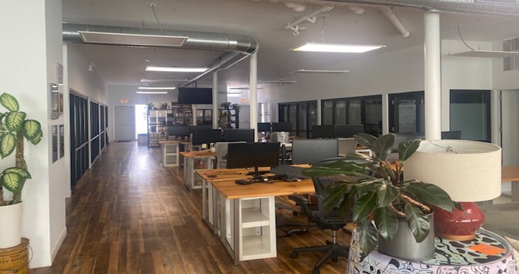 More Photos Of 2540 W North Ave, Chicago Loft Creative Space For Sale