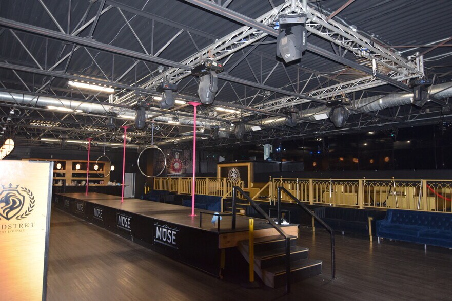 More Photos Of 2222 Saint Clair Ave, Cleveland Restaurant For Sale