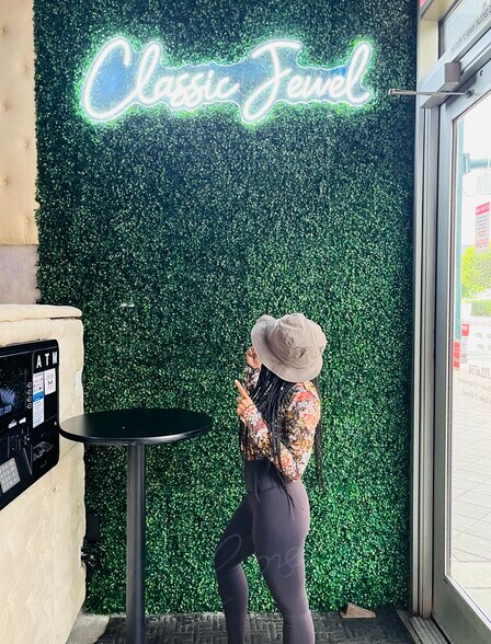 More Photos Of 353 E Bonneville Ave, Las Vegas Apartments For Lease