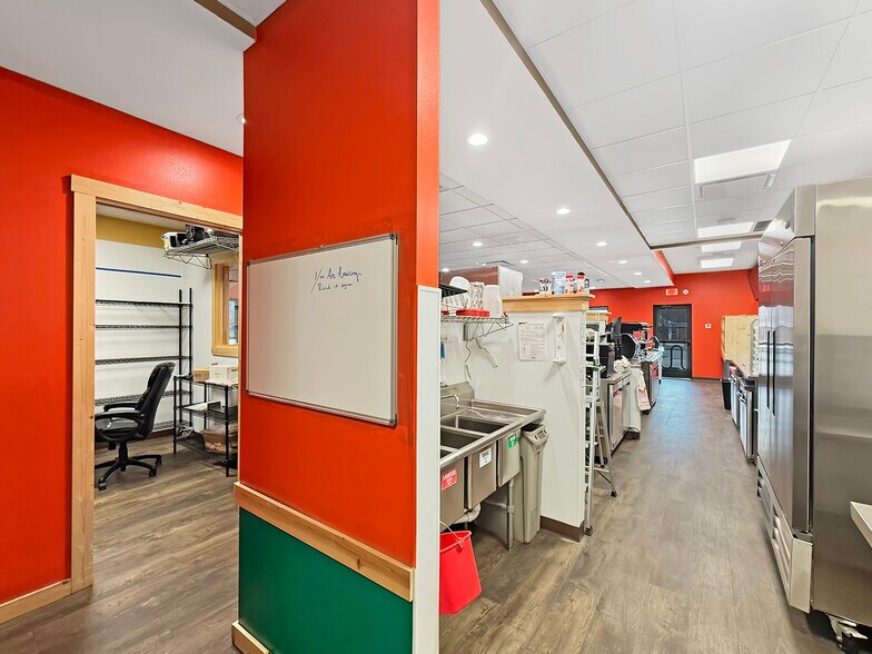 More Photos Of 910 E 2nd Ave, Indianola Restaurant For Sale