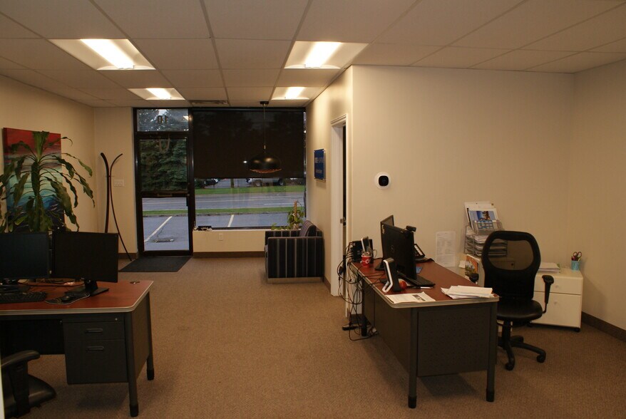 More Photos Of 500 Wentworth St, Oshawa Flex For Sale