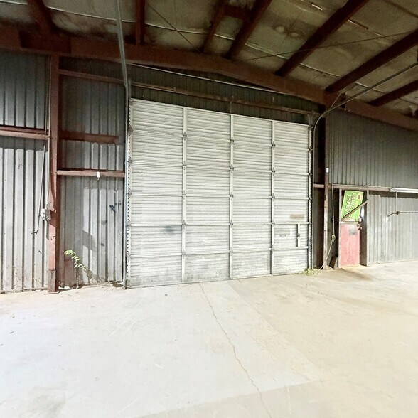 More Photos Of 1904 Washington St, Vicksburg Industrial For Sale