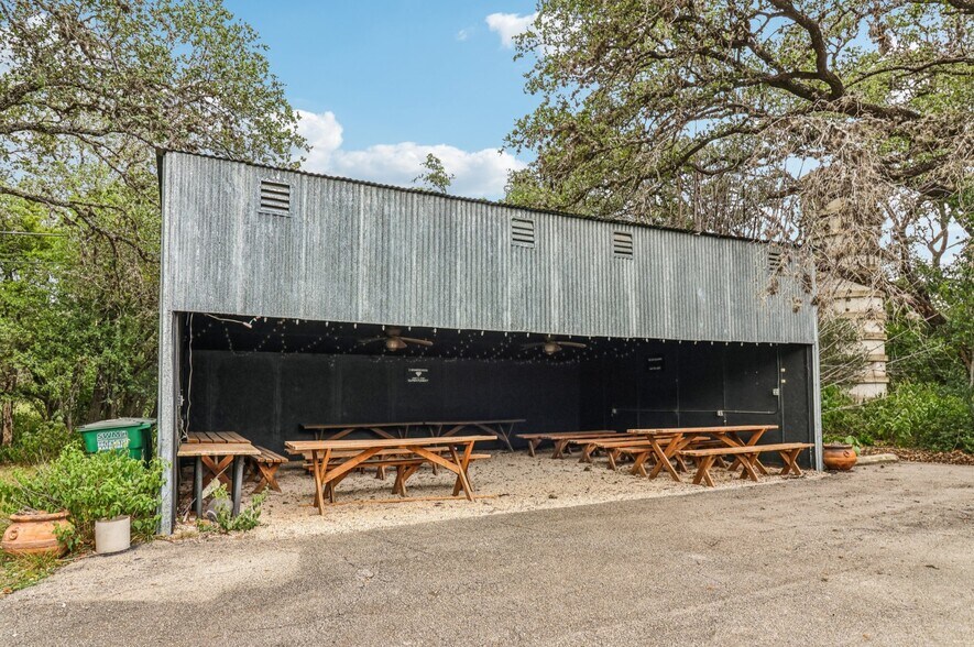 More Photos Of 7735 Mocking Bird Ln, San Antonio Lodge Meeting Hall For Sale