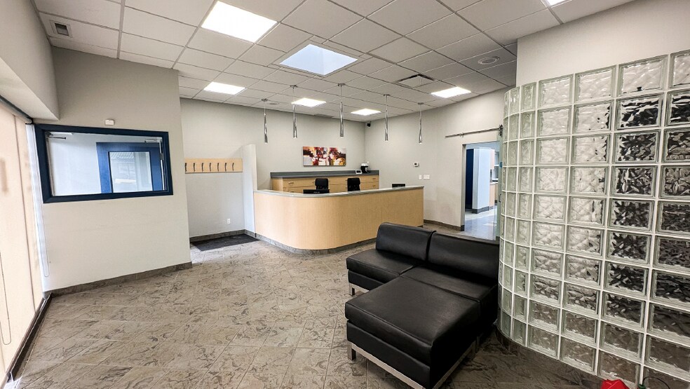 More Photos Of 1903 105 St NW, Edmonton Freestanding For Lease