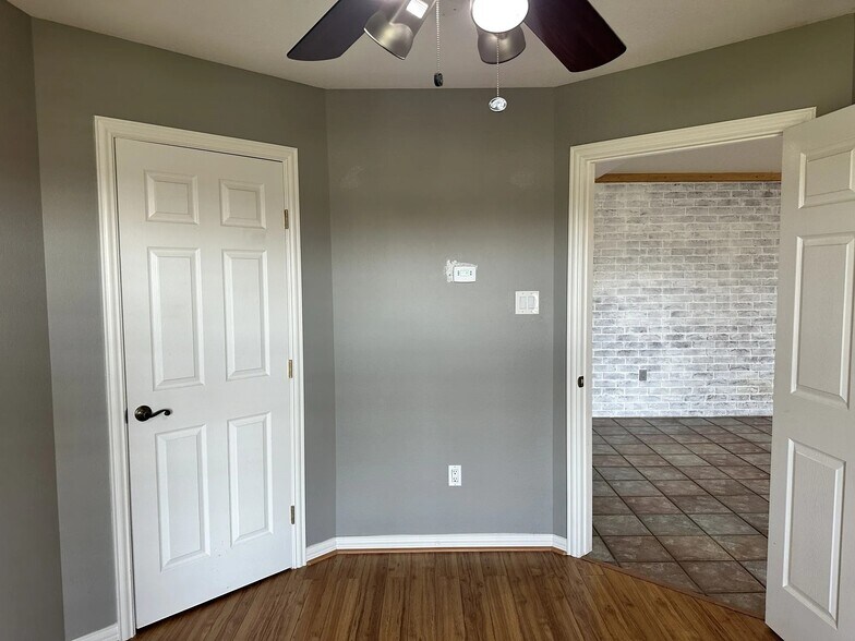 More Photos Of 1782 Key Ln, Abilene Office For Lease