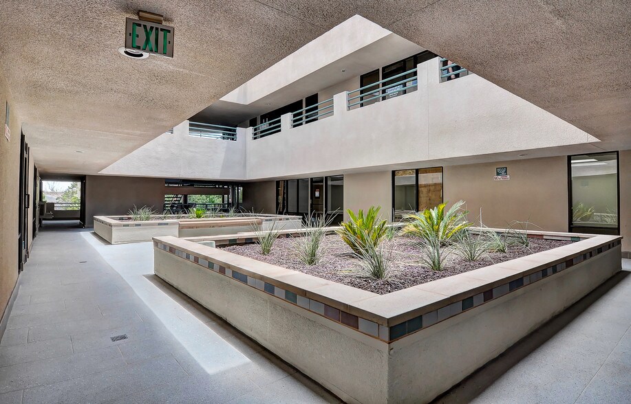 More Photos Of 1669 W Avenue J, Lancaster Medical For Lease
