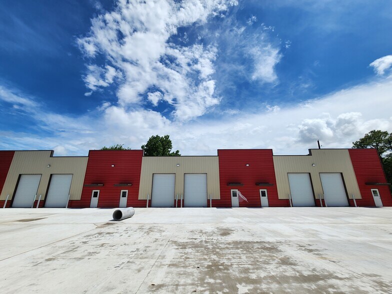 More Photos Of 12021 Bedford st, Houston Unknown For Lease