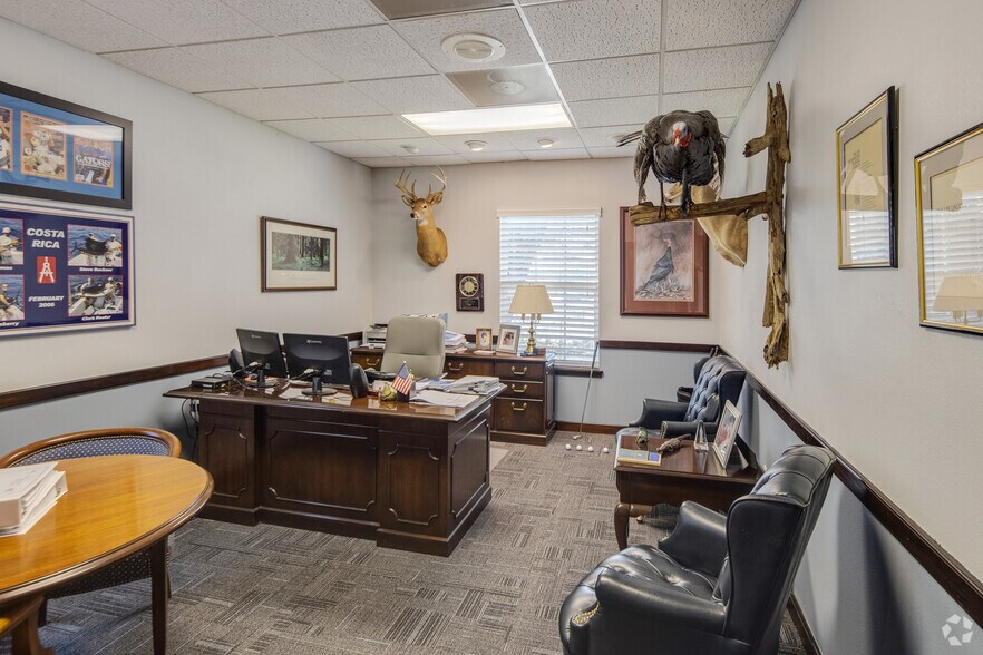 More Photos Of 5639 Hansel Ave, Orlando Medical For Lease