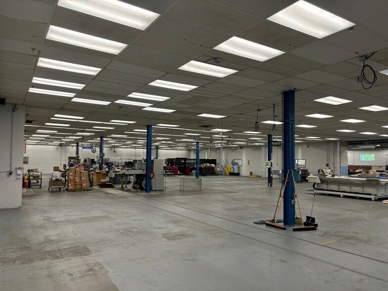 More Photos Of 100 Providence Pike, North Smithfield Manufacturing For Lease