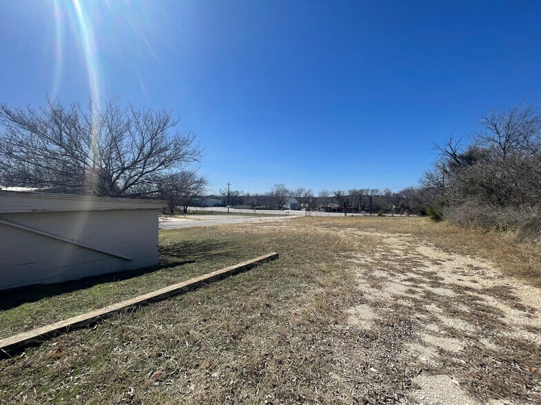 More Photos Of 1312 N US Highway 281, Lampasas Healthcare For Sale