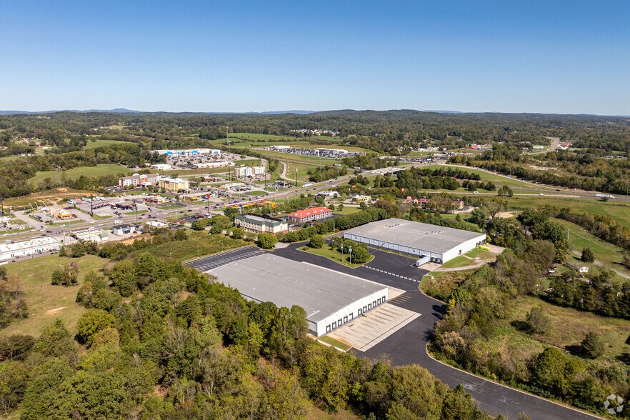 More Photos Of 640 N Northpark Dr, Clinton Warehouse For Lease