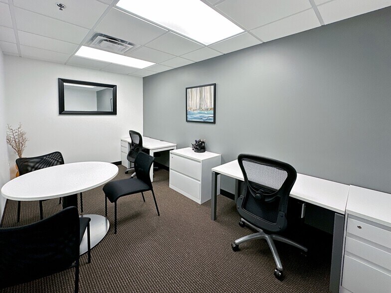 More Photos Of 120 N Washington Sq, Lansing Coworking Space