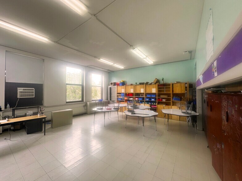 More Photos Of 2311 S Washtenaw Ave, Chicago Religious Facility For Sale