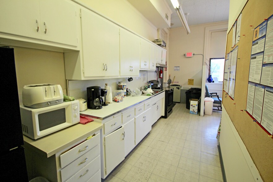 More Photos Of 19 Belmont Ave, Dover Apartments For Sale