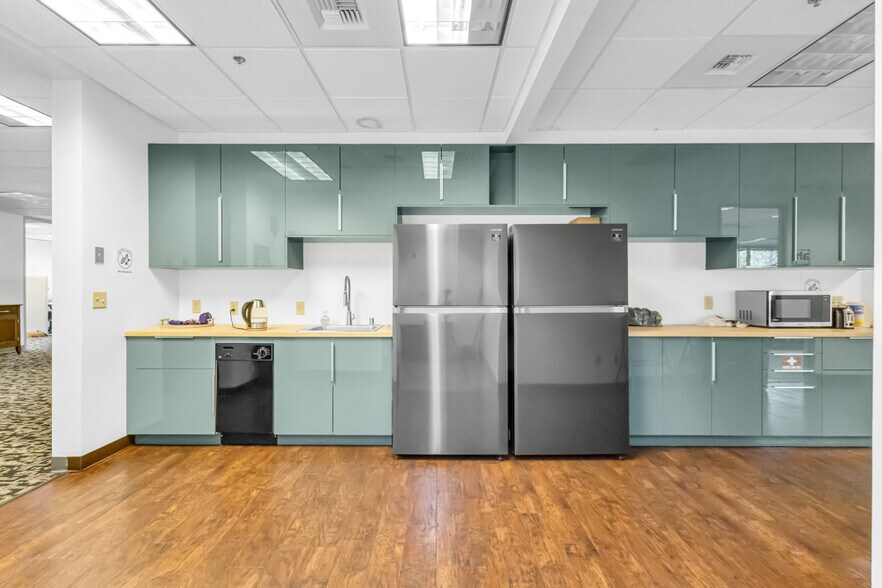 More Photos Of 2206 Plaza Dr, Rocklin Office For Sale