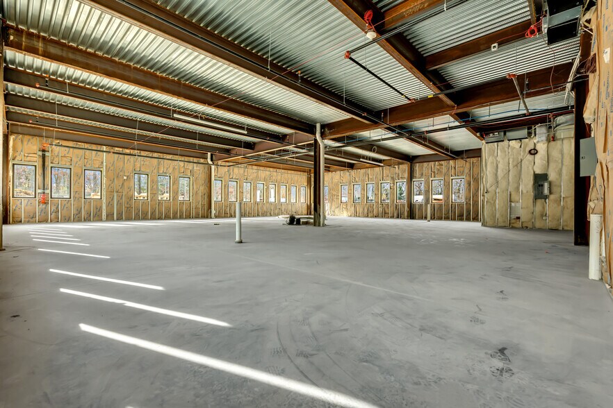 More Photos Of 705 Brewers Bridge Rd, Jackson Office For Lease