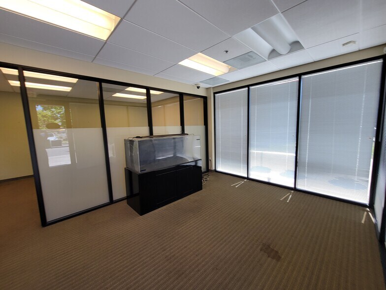 More Photos Of 1950 N Loop Rd, Alameda Refrigeration Cold Storage For Sale