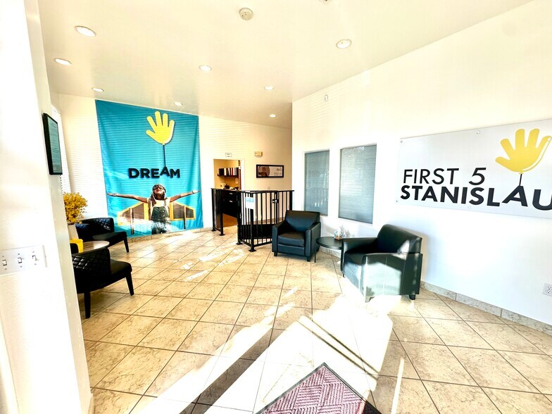 More Photos Of 930 15th St, Modesto Medical For Sale