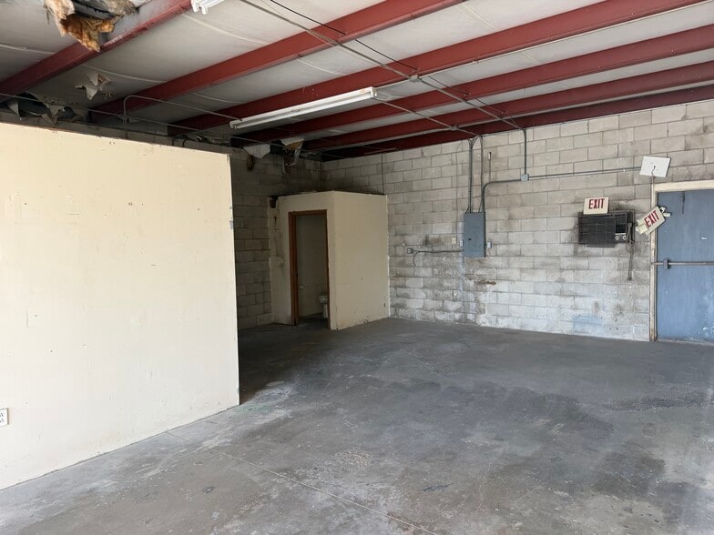 More Photos Of 1706 N Magnolia Ave, Ocala Storefront For Sale