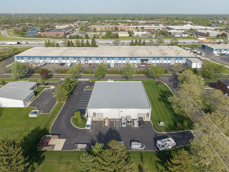 More Photos Of 3737-3757 Parkway Ln, Hilliard Showroom For Lease