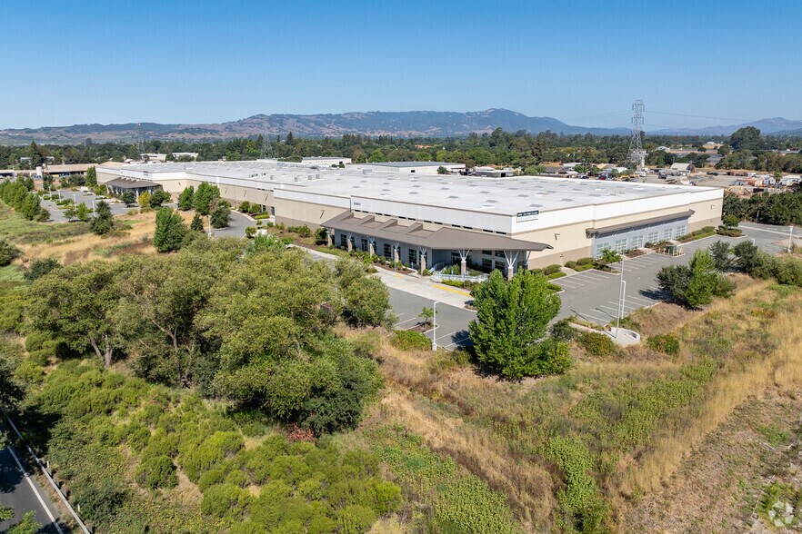 More Photos Of 22801 8th St E, Sonoma Warehouse For Lease