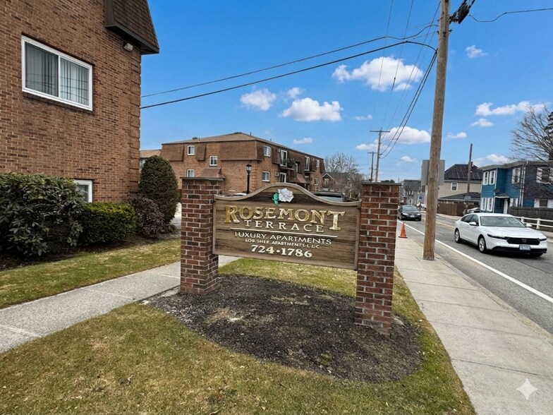 More Photos Of 6 8 12-14 Rosemont Terrace and 50-68 Woonasquatuck, Providence Apartments For Sale