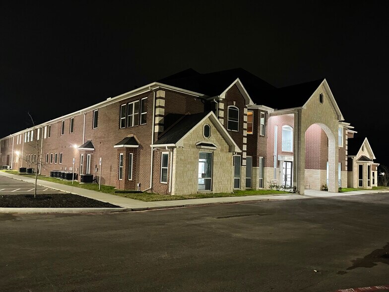 More Photos Of 11800 Magnolia Pky, Manvel Office For Lease