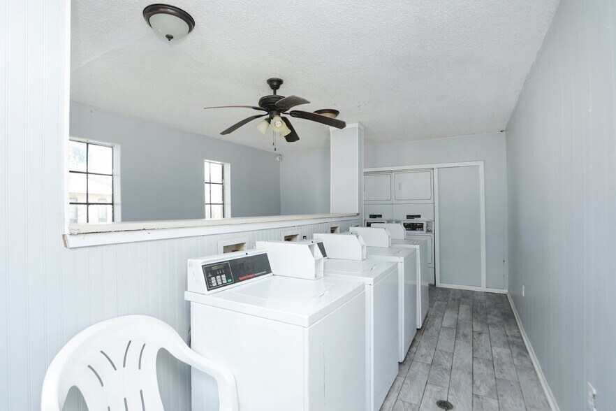 More Photos Of 2910 Old Lane City Rd, Wharton Apartments For Sale