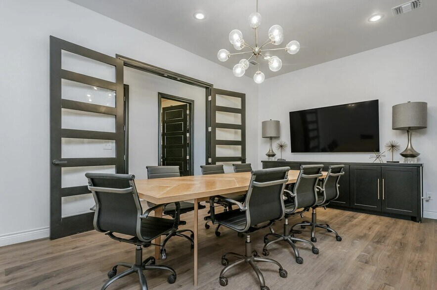 More Photos Of 2100 FM Hwy 2590, Canyon Office For Lease